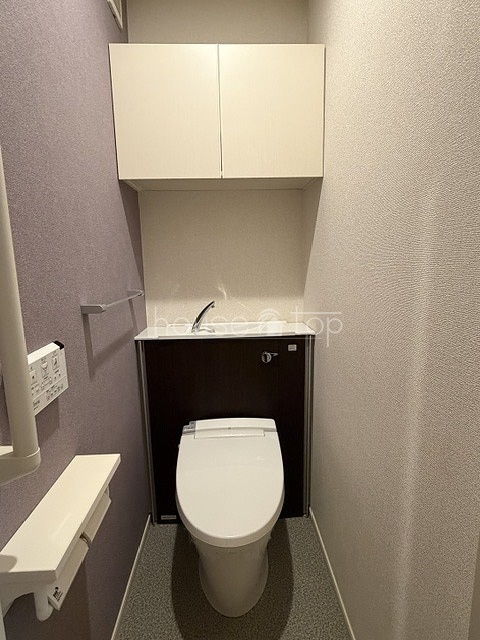 トイレ　●写真は同社施工事例の写真です♪
