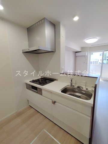コンフォルト プラスのキッチン写真