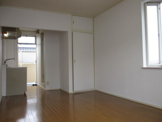 フラット程久保の内装写真