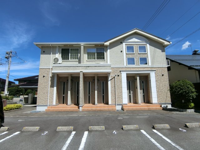 ＪＲ山陰本線 東山公園駅 徒歩16分 築16年