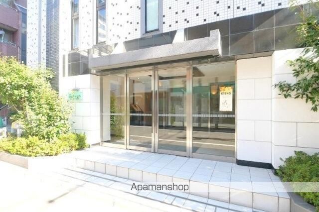 ＪＲ山手線 鶯谷駅 徒歩8分 7階建 築14年の外観写真