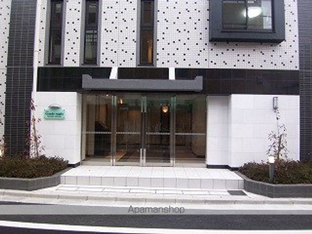 ＪＲ山手線 鶯谷駅 徒歩8分 7階建 築14年の外観写真