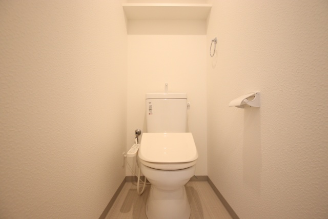 フォンターナ名昭のトイレ写真