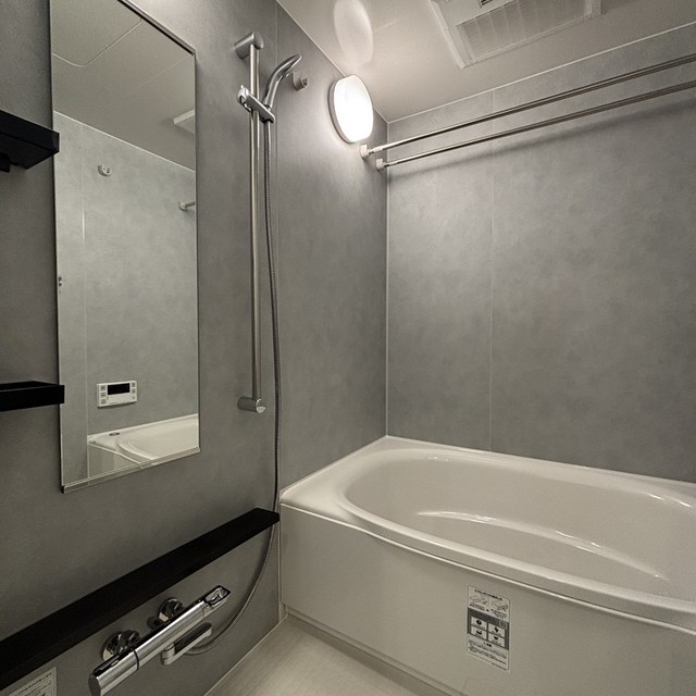 バス・シャワールーム　※写真は同タイプ住戸です。