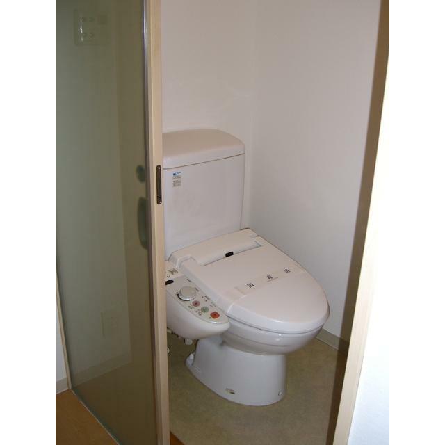 トイレ　もちろんシャワートイレです