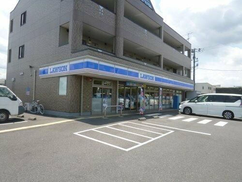 コンビニ　ローソン越谷レイクタウン一丁目店（コンビニ）まで300m