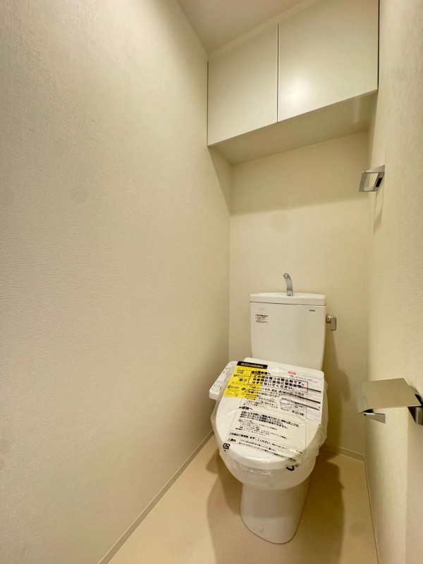 南海高野線 堺東駅 徒歩17分 11階建 新築のトイレ写真
