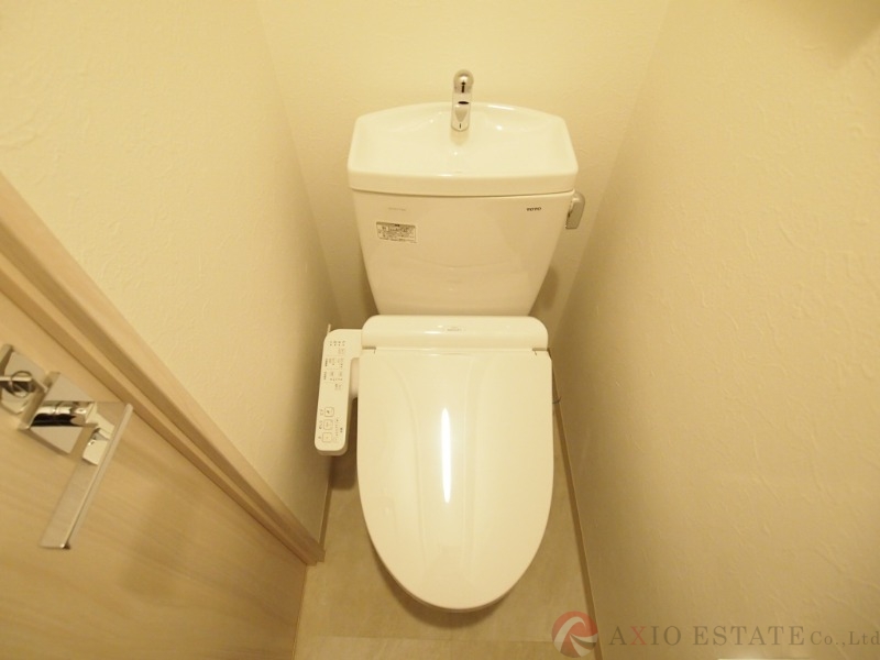 グランカーサ新大阪SOUTHのトイレ写真