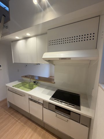 港区白金台2丁目戸建のキッチン写真