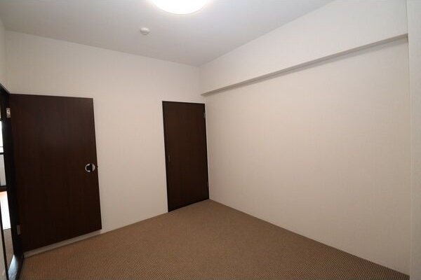 収納　※写真は同じマンションの違う部屋のものになります。