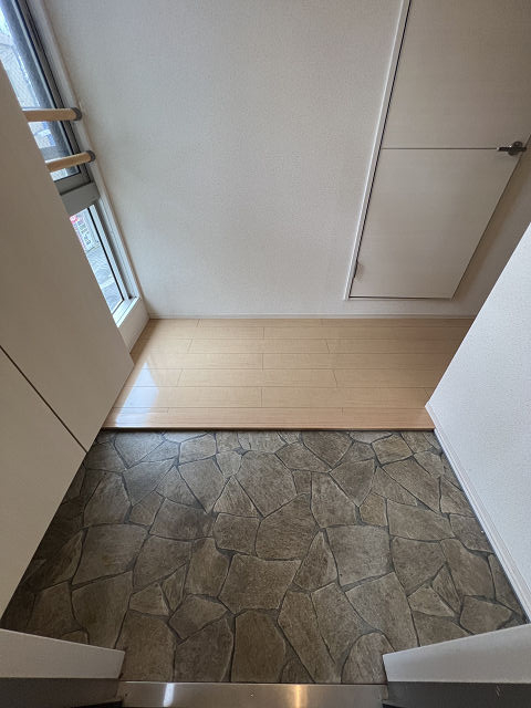 玄関　収納もある玄関です