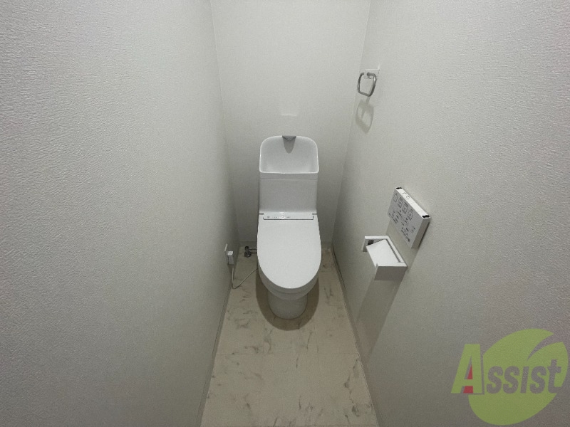 トイレ　トイレにはウォシュレット便座がついているタイプになります。
