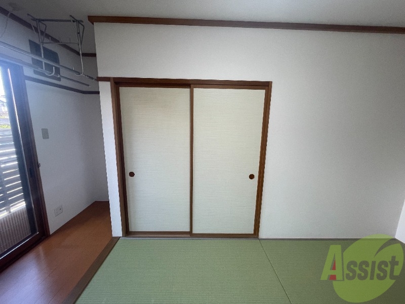収納　収納は和室にあるこちらの押し入れになります。