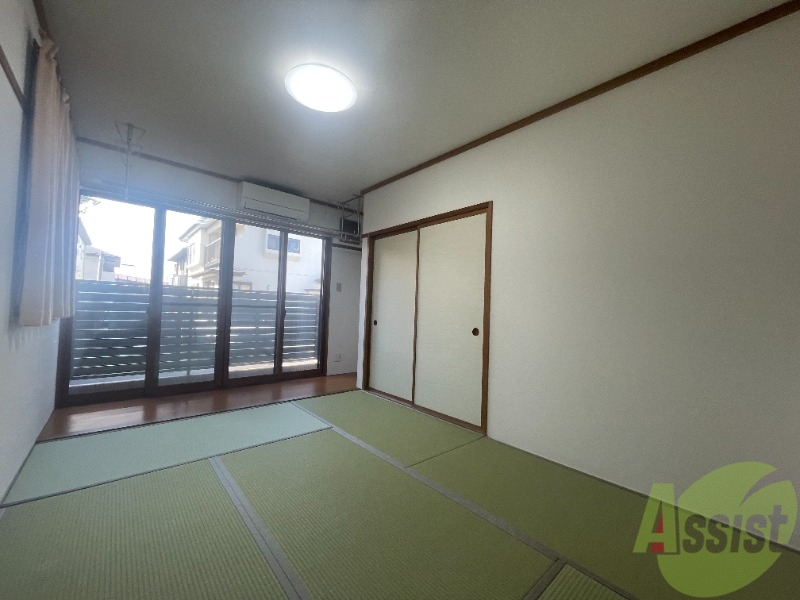 その他部屋・スペース　寝室としても使える、６帖の和室です。畳のお部屋は落ち着きます