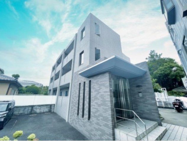 地下鉄中央線 長田駅 徒歩8分 築25年