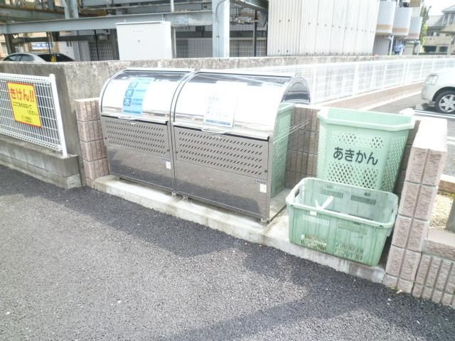 エントランス　★ごみステーション★