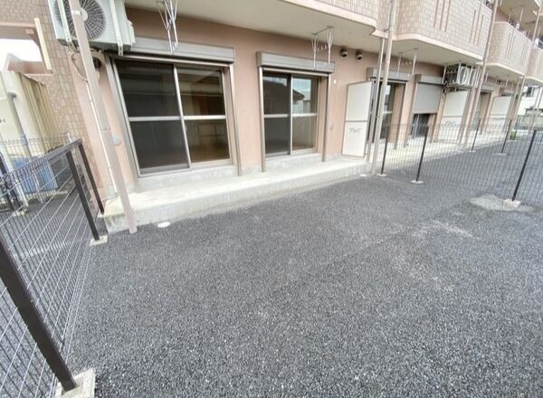 庭　図面と現状に相違がある場合には現状を優先