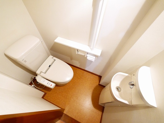M ́s COURT学園前のトイレ写真