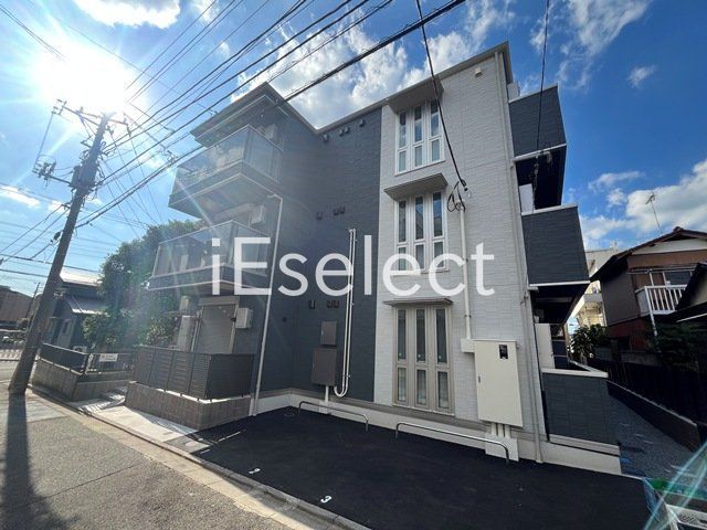 建物外観　閑静な住宅街に立地