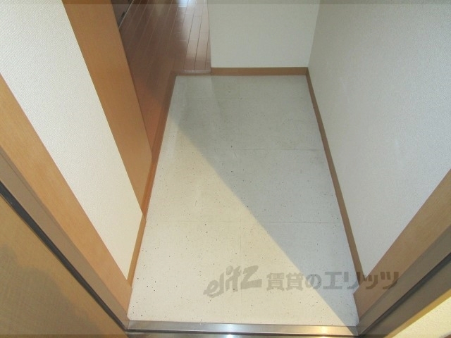 HF河原町二条レジデンスの玄関写真