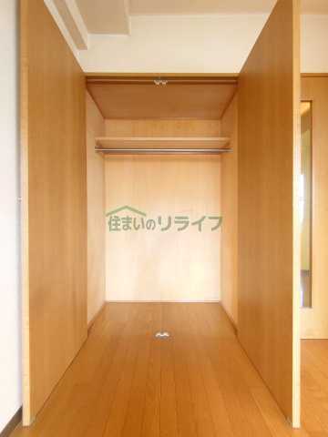収納　リライフ下北沢店