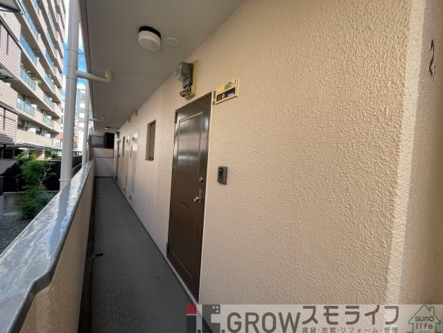 ＪＲ東海道本線 住吉駅 徒歩3分 4階建 築47年の玄関写真
