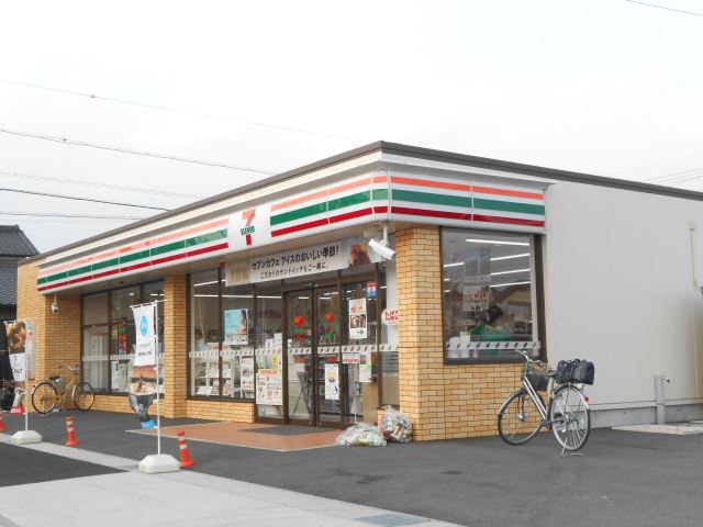 コンビニ　セブンイレブン（コンビニ）まで170m