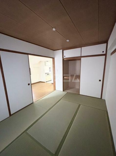 ＪＲ常磐線 北小金駅 徒歩9分 6階建 築38年の内装写真