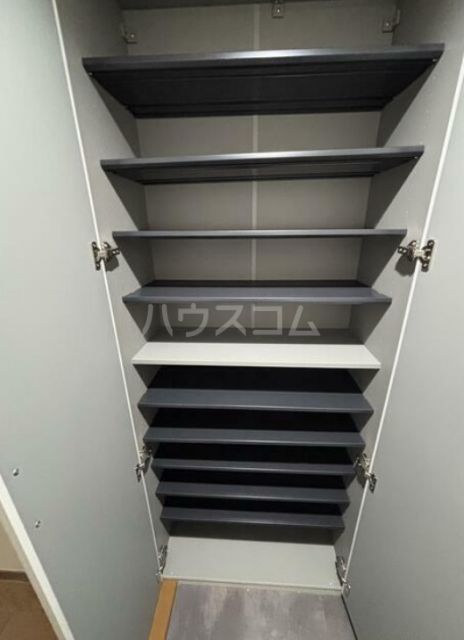 ＪＲ常磐線 北小金駅 徒歩9分 6階建 築38年の玄関写真