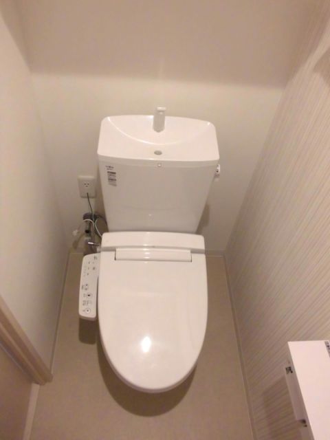 Garden House III 大宮土呂駅前のトイレ写真