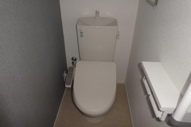 トイレ　ウォシュレット