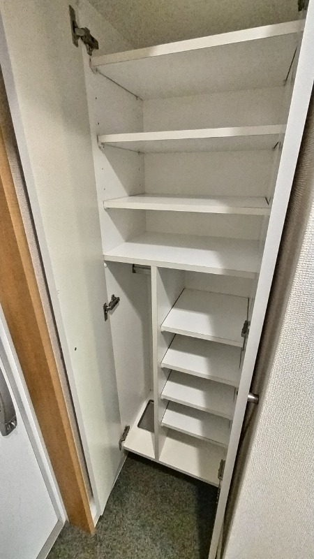 収納　シューズボックス