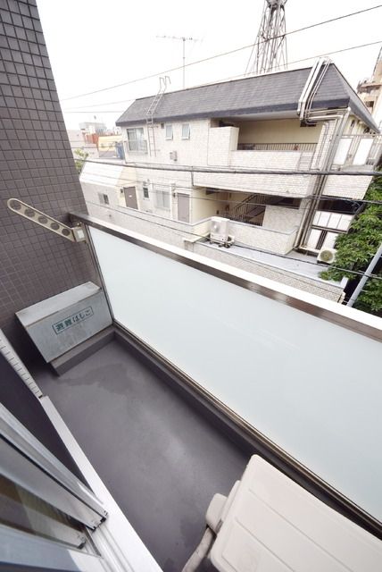 バルコニー　★天気の良い日は外干しで★