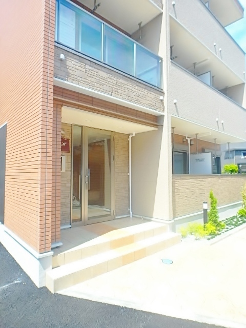 ＪＲ横浜線 橋本駅 徒歩13分 3階建 築9年の外観写真