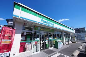 コンビニ　ファミリーマート天白向が丘店（コンビニ）まで20m