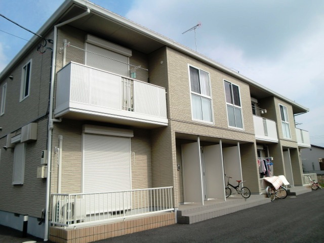 建物外観　清潔感ある外観はすっきりしています。