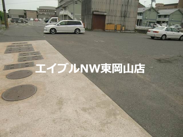 【ブランシュ富士1の駐車場】