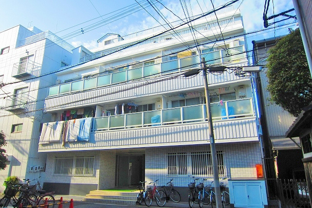 大阪市住之江区粉浜のマンションの建物外観
