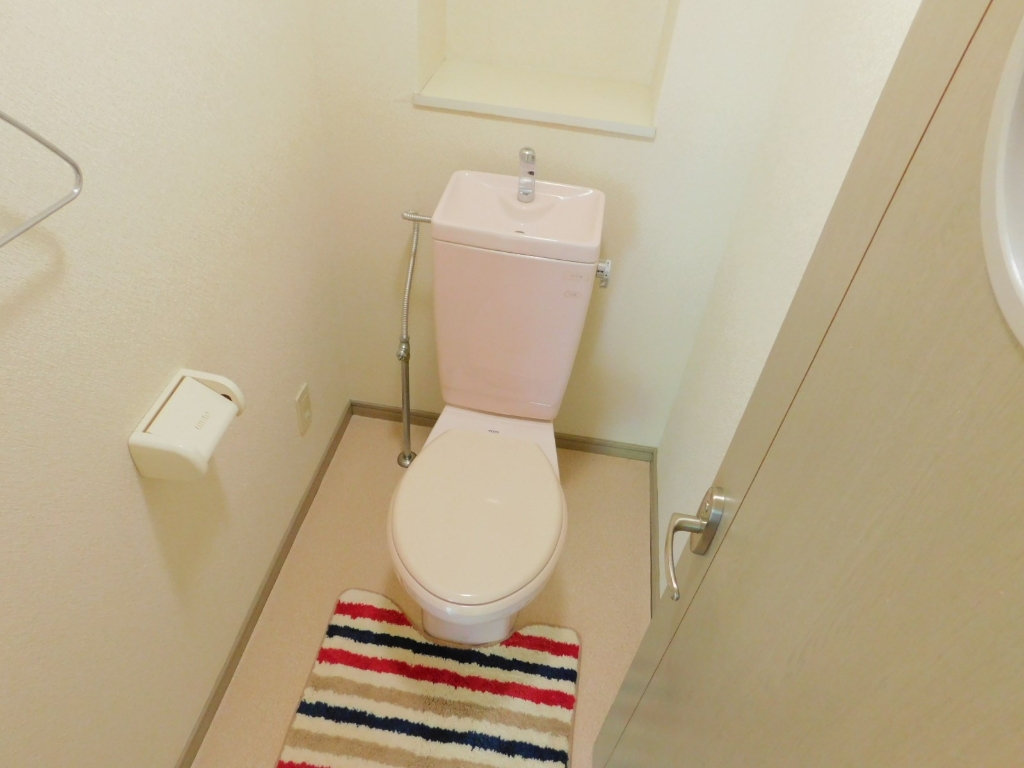 【北九州市小倉南区長尾のマンションのトイレ】