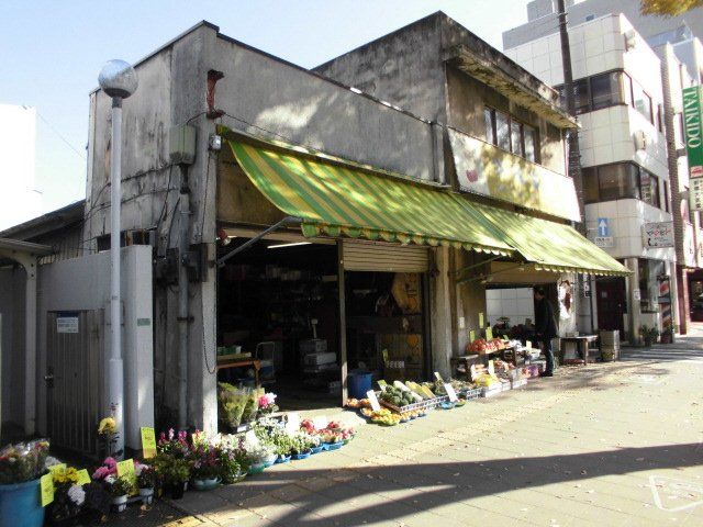 【前橋市千代田町のマンションのスーパー】