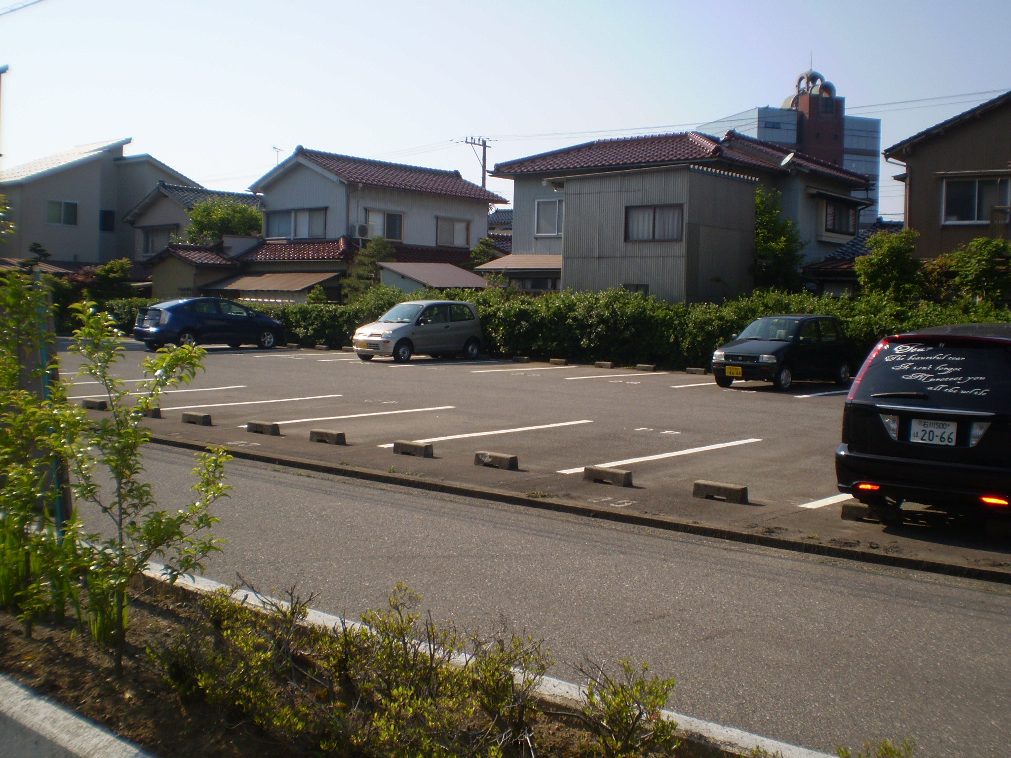 【パサージュ横川の駐車場】