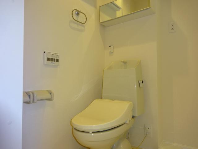 トイレ　シャワー付トイレ