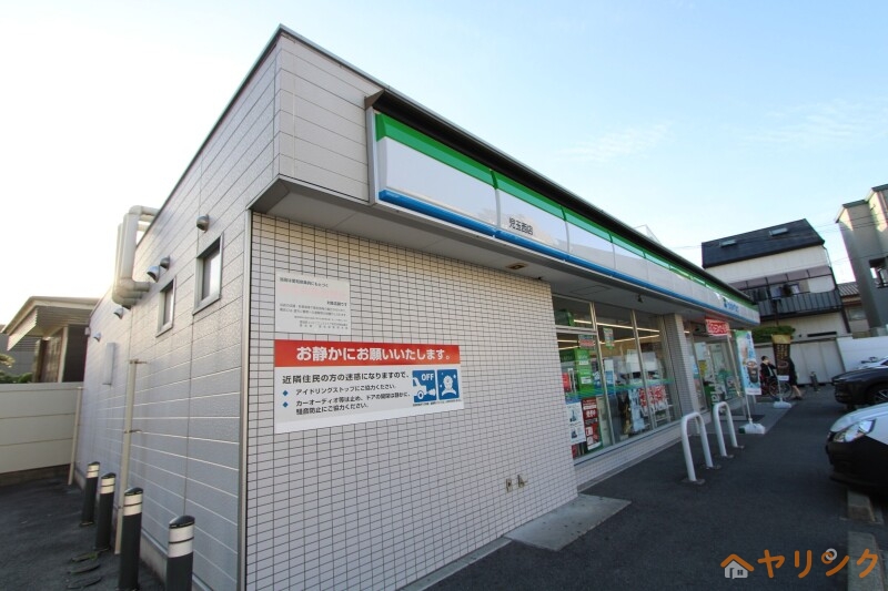 コンビニ　ファミリーマート児玉西店（コンビニ）まで507m
