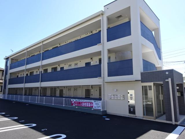 【小田原市田島のマンションの駐車場】