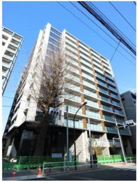 新宿区荒木町のマンションの建物外観