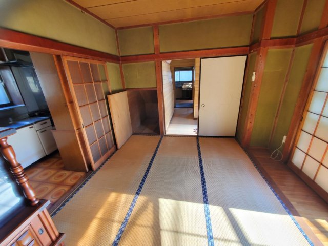 居室・リビング　収納も広く、多いです