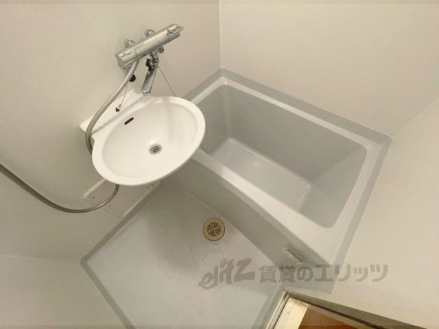 バス・シャワールーム　バス