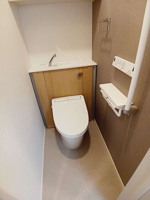 トイレ　トイレ