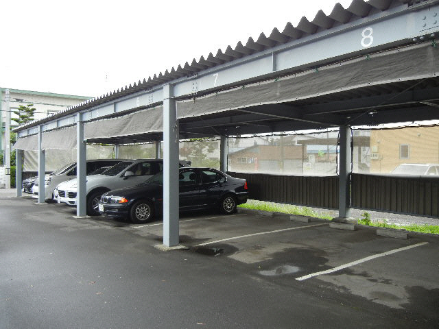 駐車場　駐車場