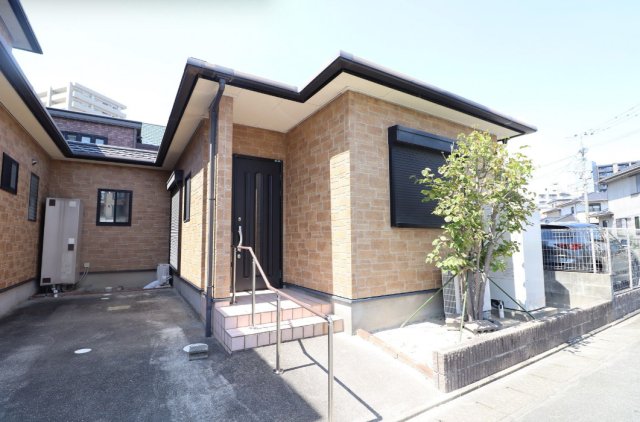 建物外観　落ち着いた雰囲気の外観です